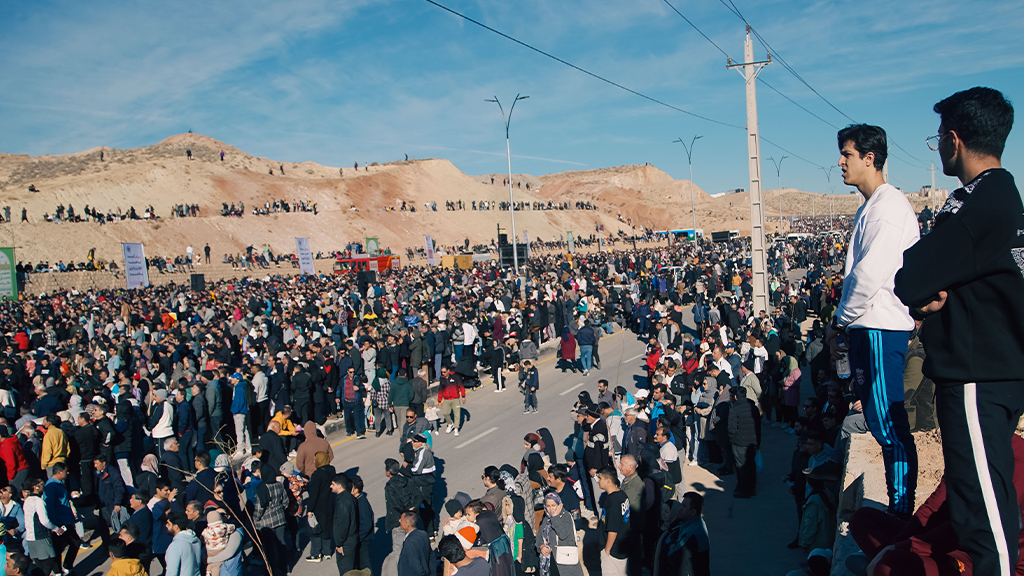 1024-576-گالری15- پیاده روی رئیسی